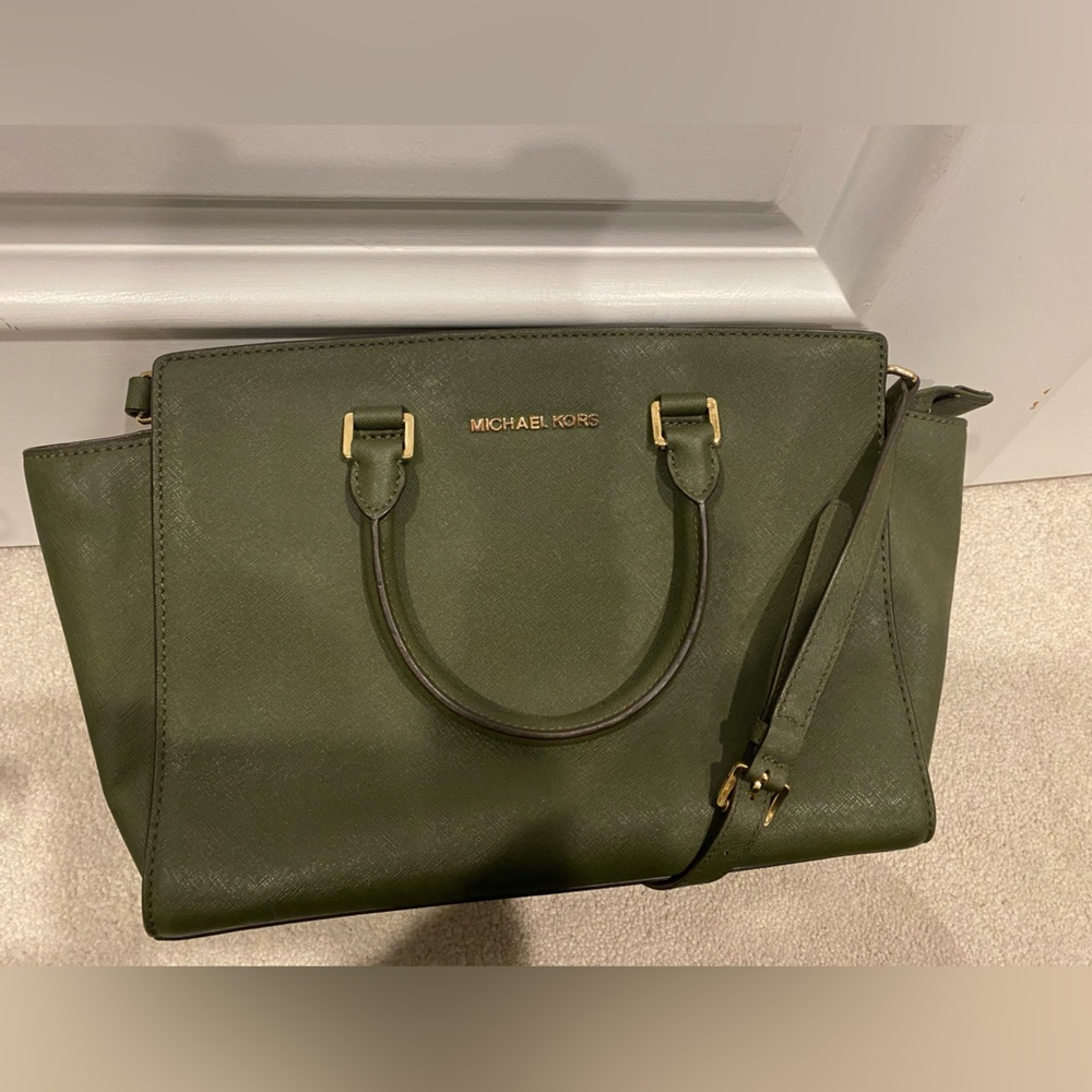 Michael Kors olive green crossbody bag